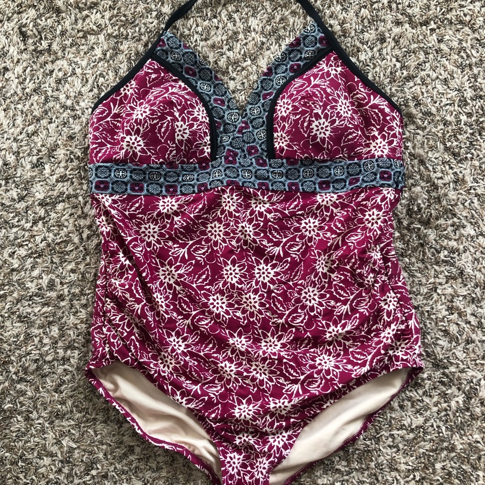 Merona one piece XL